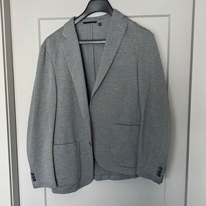 Uniqlo Men’s Grey Blazer